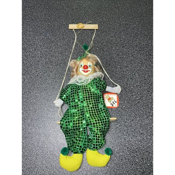 Brand New Shalom Toy Co Company STC Super Creepy Clown on Swing Marionette Green - Picture 1 of 10